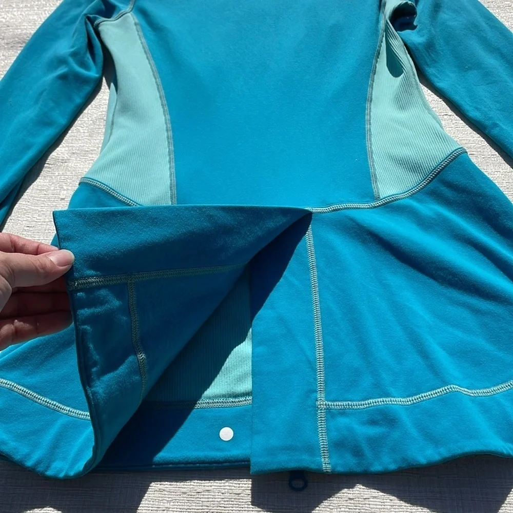 Lululemon Zip Down Slit Back Blue Jacket Shirt Womens Size  4 Stretch Casual Top